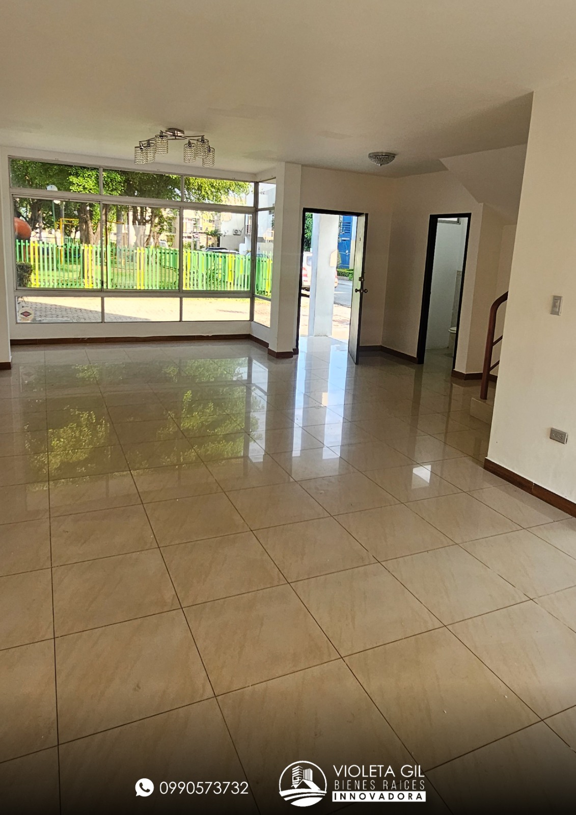 Casa Amplia en Venta en Urb. Matices – Zafiro – 3 Dormitorios + Patio Amplio | Frente al C.C. El Dorado.