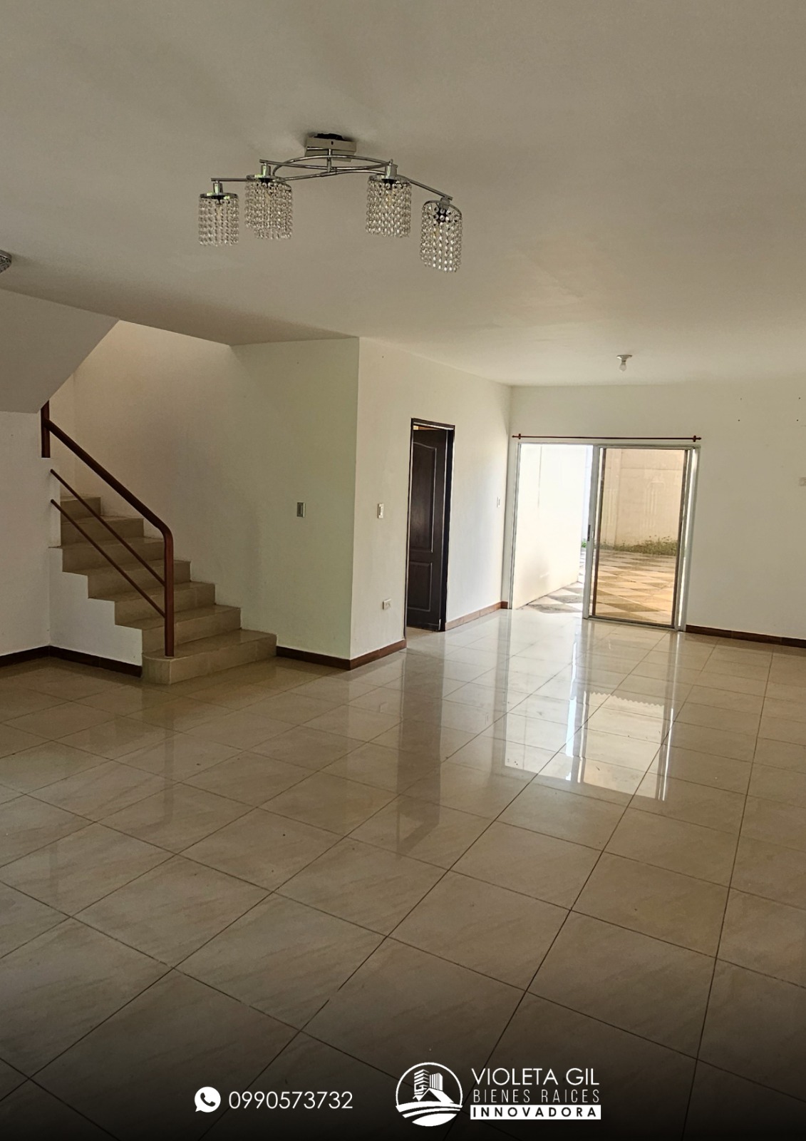 Casa Amplia en Venta en Urb. Matices – Zafiro – 3 Dormitorios + Patio Amplio | Frente al C.C. El Dorado.