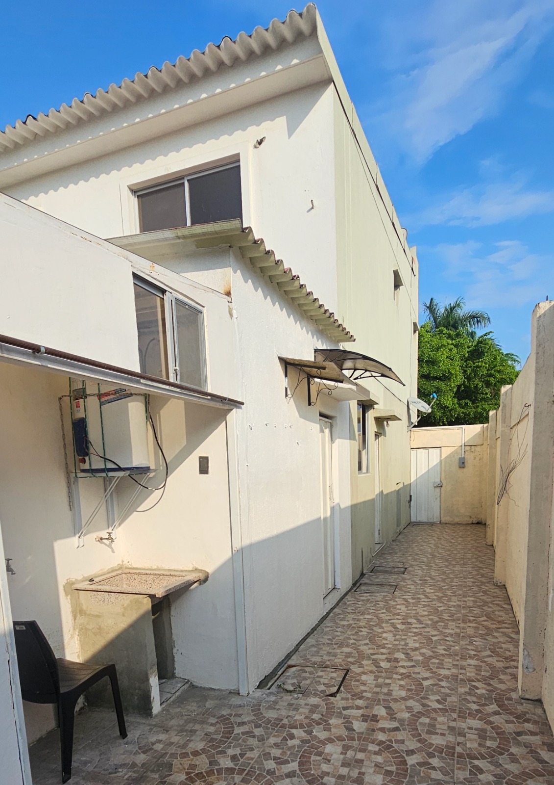 Casa Amplia en Venta en Urb. Matices – Zafiro – 3 Dormitorios + Patio Amplio | Frente al C.C. El Dorado.