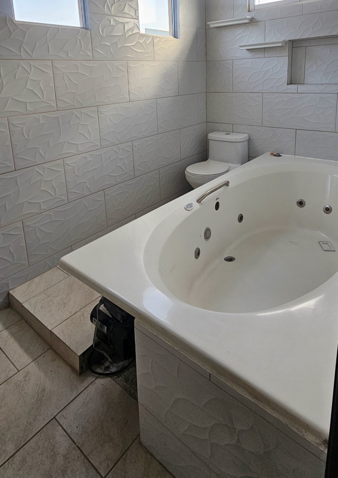 Casa Amplia en Venta en Urb. Matices – Zafiro – 3 Dormitorios + Patio Amplio | Frente al C.C. El Dorado.